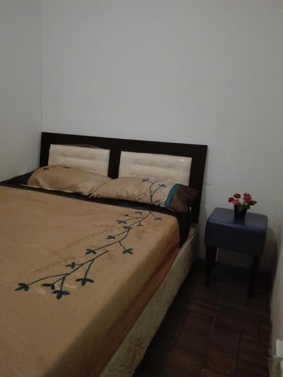 Tonight Hotel Hostel George Town Extérieur photo